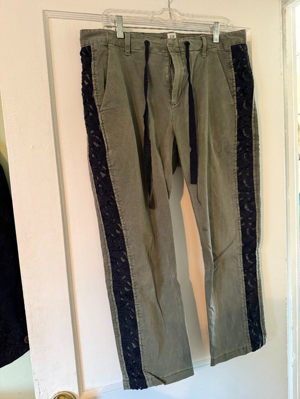 Gap Womens' Pants Olive with Lace on Side Size 10